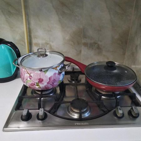 Светлые апартаменты в 100м от Софиевского парка Умань Екстер'єр фото